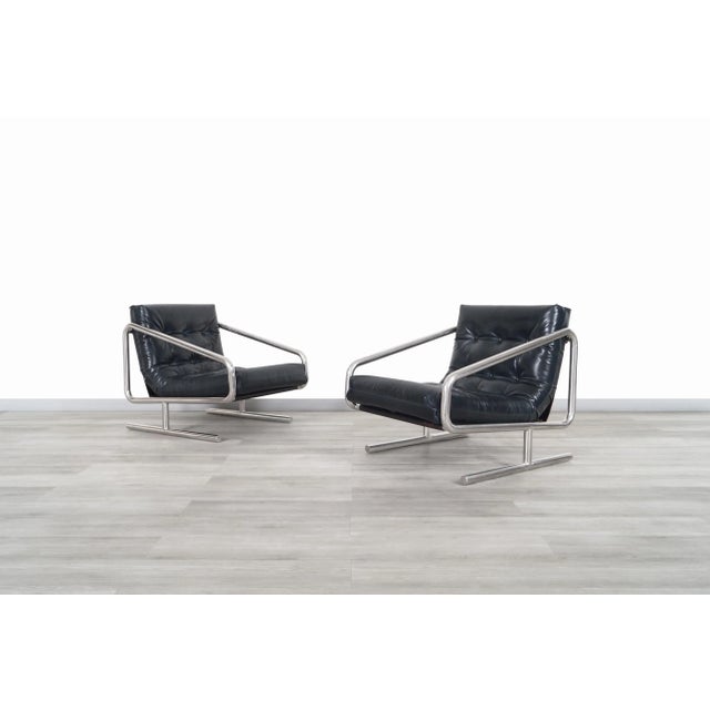 Mid-Century Modern Mid-Century Modern Leather and Aluminum Lounge Chairs For Sale - Image 3 of 13