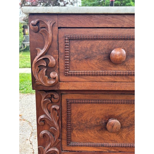 19th Century American Flame Mahogany Veneer Marble Top Commode Chest For Sale - Image 6 of 18