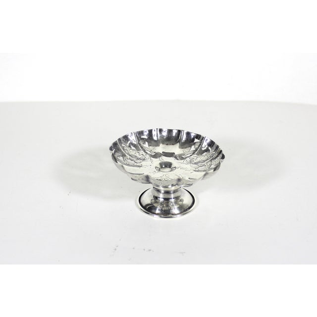 1910 Victorian Silver Plate Phoenix and Shield Ring or Candy Dish English Silverplate For Sale - Image 4 of 16