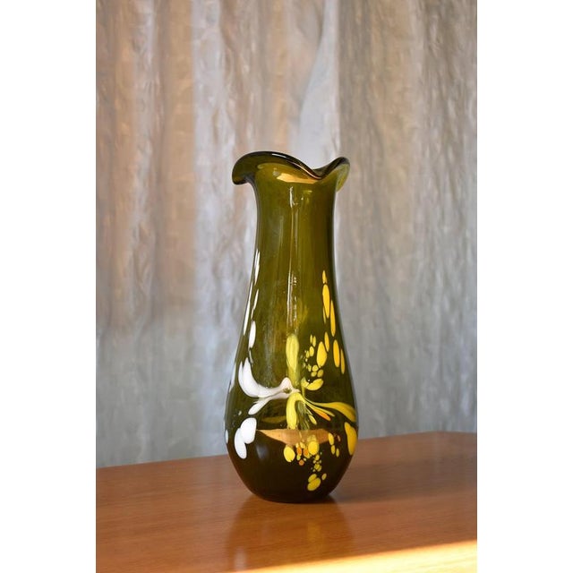 Free-Form Olive Green Art Glass Vase by Gyula Budveszel, Hungary, 1990s For Sale - Image 4 of 9