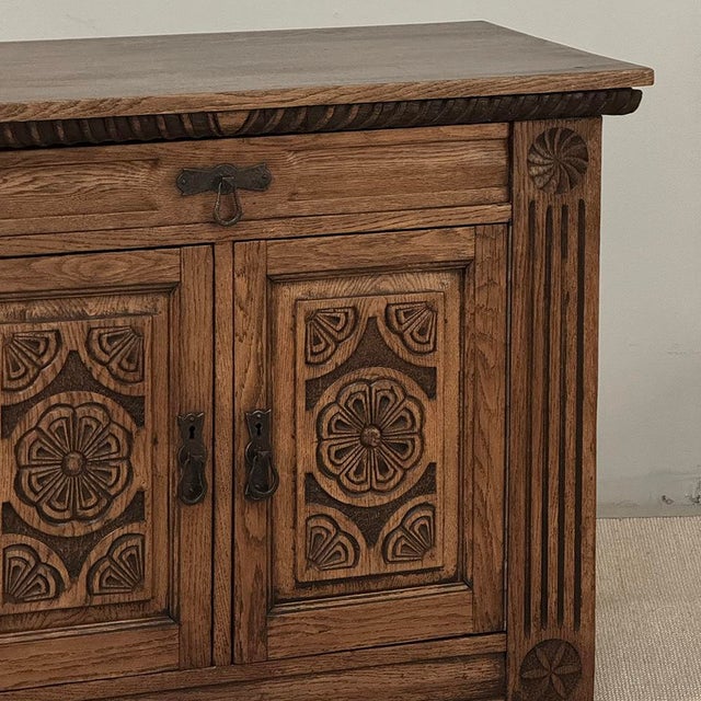 Vintage Neo-Gothic Oak Petite Cabinet For Sale In Dallas - Image 6 of 18