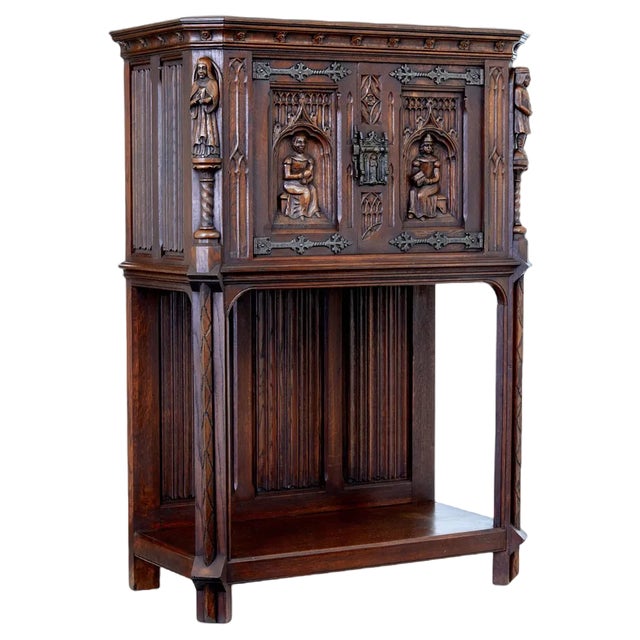 Early 20th Century Renaissance Revival Carved Oak Cupboard, 1890s For Sale