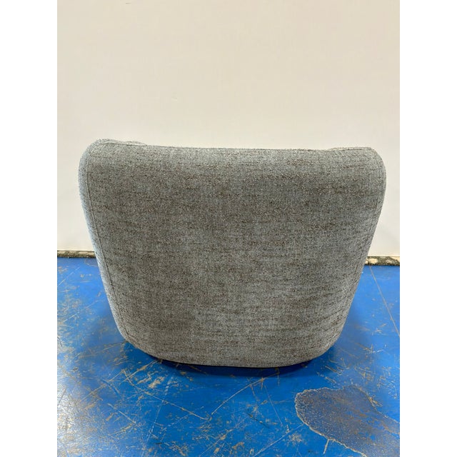 2020s Modern Swivel Chair Gray Nubby Fabric. For Sale - Image 5 of 8
