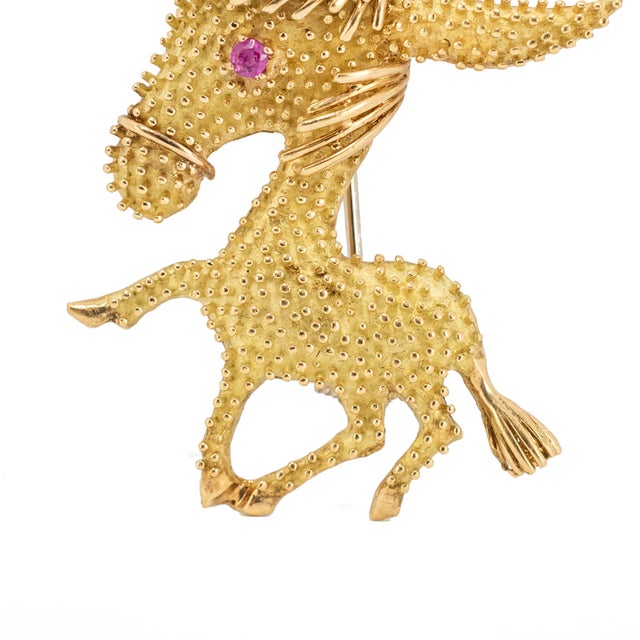Modern Vintage 18k Yellow Gold Pink Sapphire Dual Textured Donkey Pin Brooch For Sale - Image 3 of 8