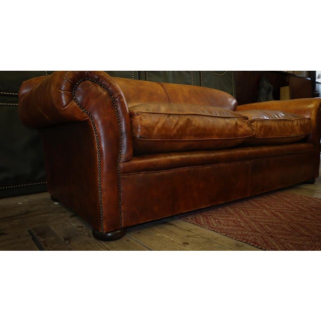 Large George Smith Two-Seater Club Sofa in Leather, 2010s For Sale - Image 9 of 18