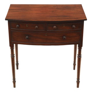 Antique Georgian Bow-Front Mahogany Writing Table For Sale