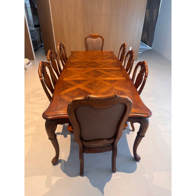 1990s Thomasville Burl Oak British Gentry Collection Dining Table With Two Extension Leaves For Sale - Image 9 of 11