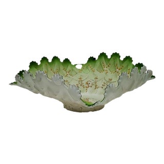Late 19th Century Bavarian Molded Lattice & Ruffled Edge Porcelain Centerpiece Bowl For Sale