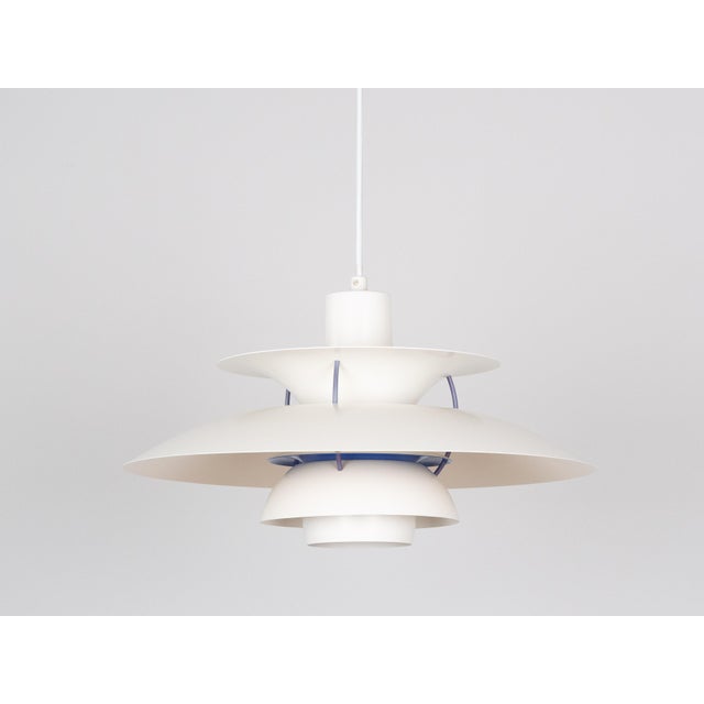 The ph 5 lamp is an icon of danish design that has gained immense popularity worldwide. Designed by the renowned designer...
