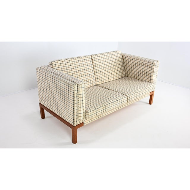 Vintage Sofa in Wool Upholstery and Teak, Denmark, 1960s For Sale - Image 4 of 17
