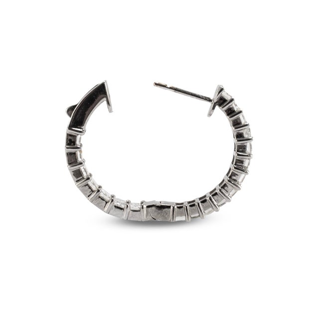 Ladies 18k White Gold 3.60ctw Inside Out Baguette Diamonds Hoop Earrings, Pair For Sale In Houston - Image 6 of 8
