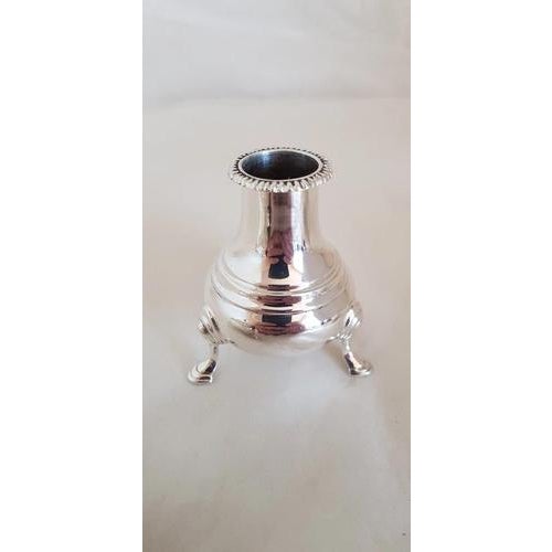 Georgian Sterling Silver Cruet from Edward Barnard & Sons, 1937, Set of 3 For Sale - Image 12 of 18