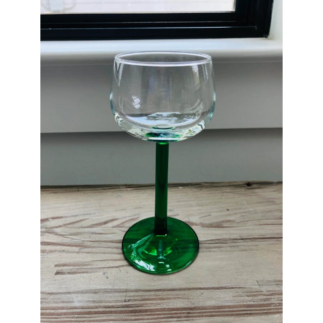 1950s Vintage French Emerald Green Stemmed Glasses-Set of 6 For Sale - Image 5 of 7