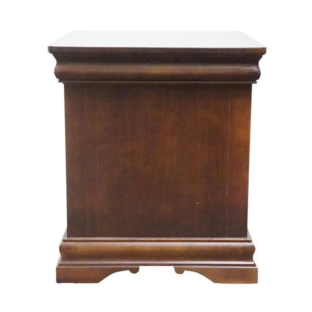 Bassett Furniture Cherry Traditional Contemporary 23" Chairside Chest / Accent End Table For Sale - Image 11 of 12