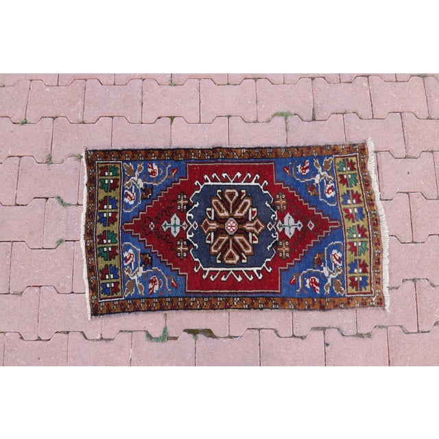 1990s Turkish Blue Medallion Yastik Rug For Sale - Image 4 of 13