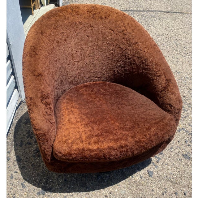 1970s Late 20th Century Rocking/ Swivel Club Chair in the Style of Adrian Pearsall and Milo Baughman For Sale - Image 5 of 7