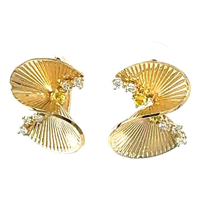0.34 Carat Diamond Yellow Gold Art Deco Inspired Earrings - 2 Pieces For Sale