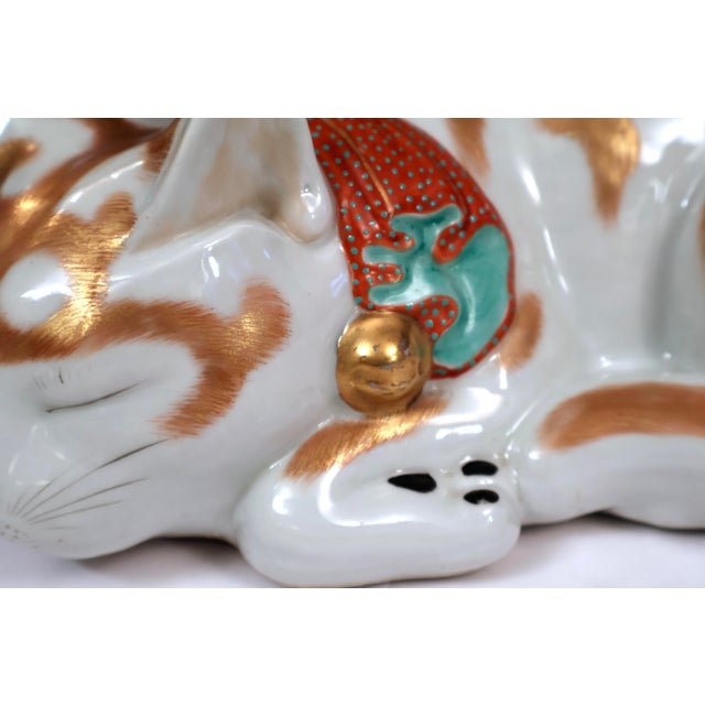 Vintage Japanese Kutani Porcelain Sleeping Cat Figure Circa 1930 Large 10" For Sale - Image 4 of 9