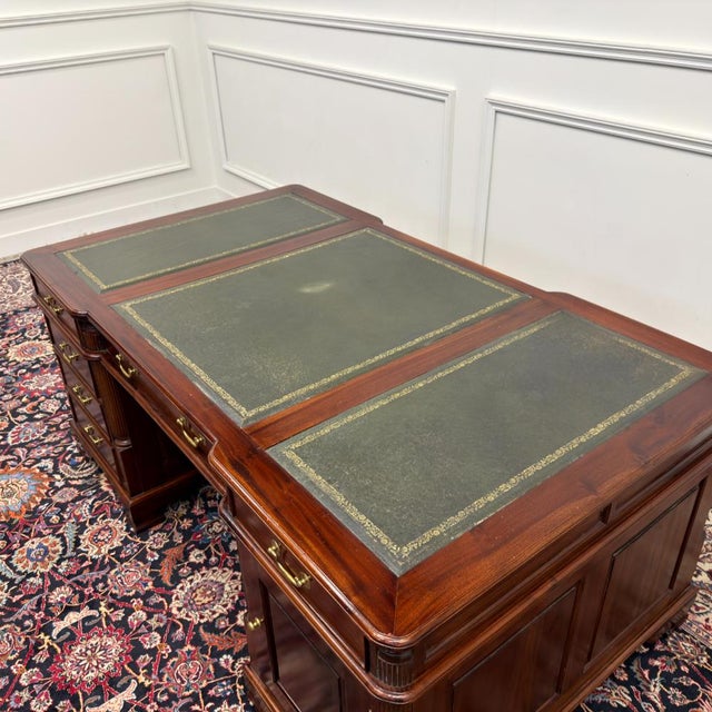 Classic English Double Desk For Sale - Image 17 of 18