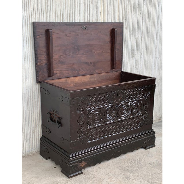 Baroque Mid 19th Century Spanish Baroque Walnut Trunk with Handcarved Decoration For Sale - Image 3 of 18