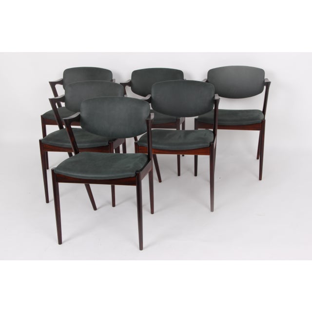 Chairs Model Kk42 Rosewood by Kai Kristiansen for Schou Andersen, 1960s, Set of 6 For Sale - Image 4 of 16