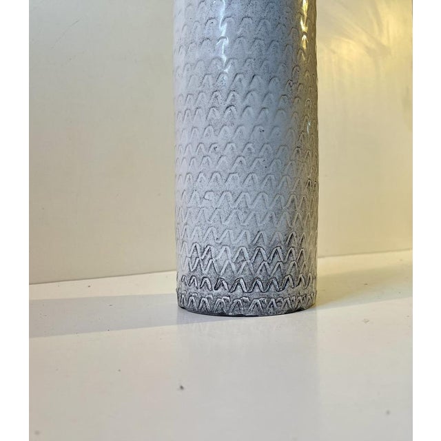 Black and White Ash Glazes Cylindrical Vase by Svend Hammershøi for Herman A. Kähler, 1930s For Sale - Image 4 of 7