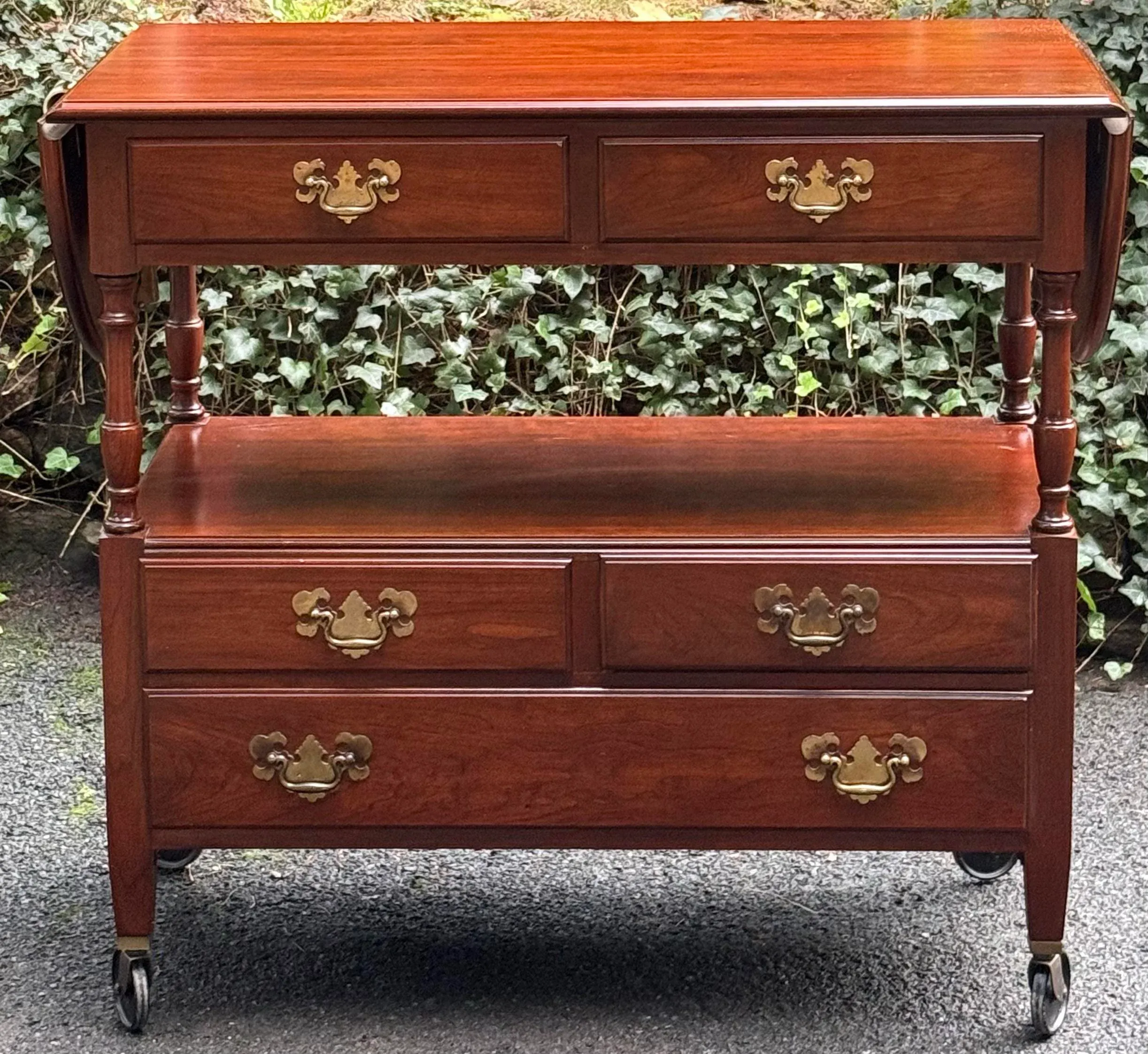 PENNSYLVANIA HOUSE コンソールチェスト USAヴィンテージ Pennsylvania House Cherry Drop Leaf Rolling Server | Chairish