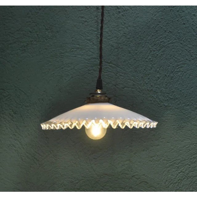 1930s White Opaline Lamp with Flyers, 1930s For Sale - Image 5 of 11