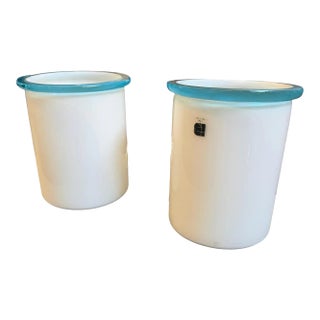 Two 1980s Mid-Century Modern White and Turquoise Murano Glass Bed Lamps by Itre For Sale