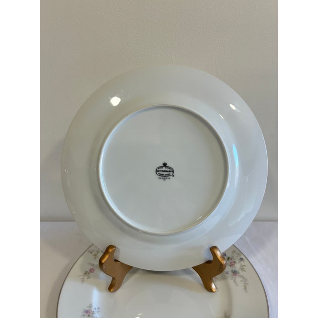 Vintage Wyndham "Cambric" Floral Fine China Dinner Plates, Set of 4 For Sale - Image 9 of 10