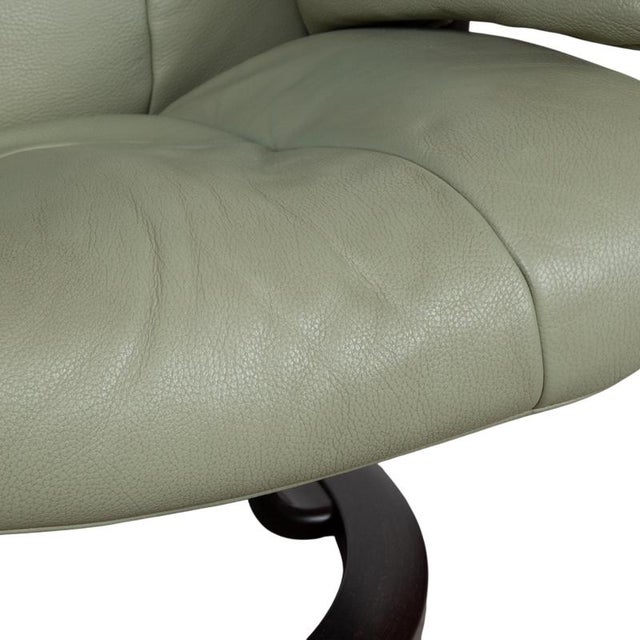 Mayfair Leather Armchairs in Green Sage with Ottoman and Reclining Function from Stressless, Set of 4 For Sale - Image 9 of 18