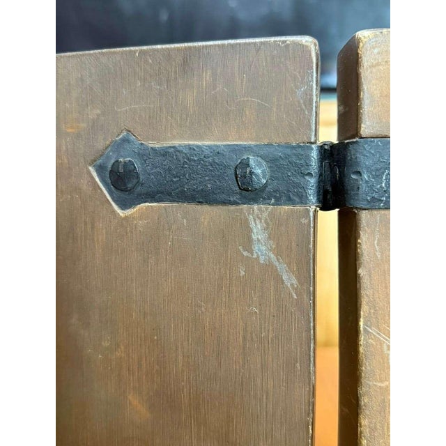 Late Gothic Polychromed Wooden Triptych Relief of Madonna and Child with Saints, 15th–16th Century For Sale - Image 13 of 18