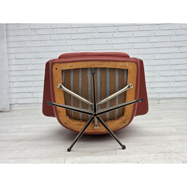 Danish Swivel Armchair in Furniture Leather by H.W. Klein for Bramin, 1970s For Sale - Image 16 of 18