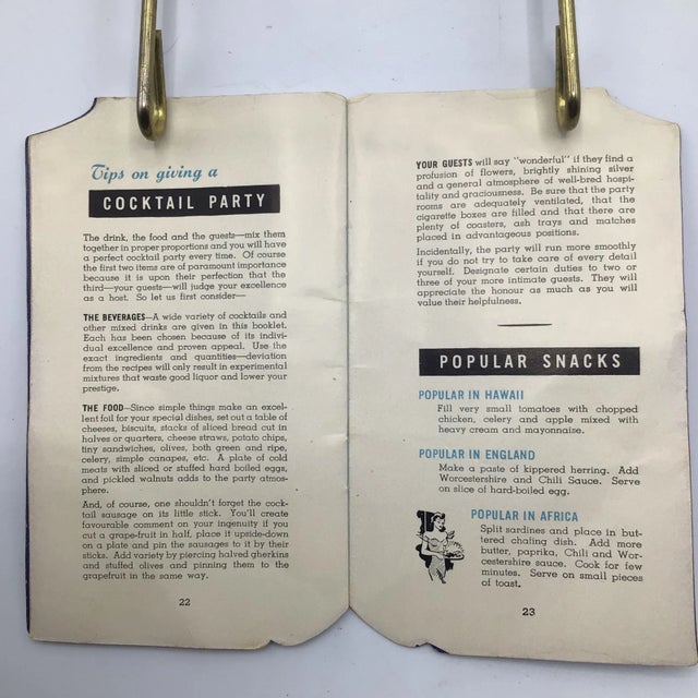 1930's Hiram Walker “How to Be a Good Mixer” Cocktail Recipe Booklet For Sale - Image 11 of 13