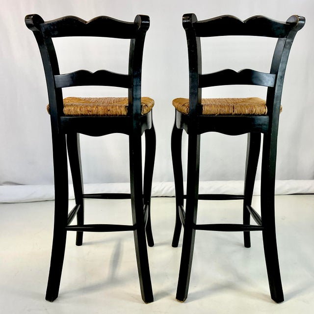 1980s Vintage Boho Chic Farmhouse Rush Seat Ladderback Barstools - A Pair For Sale - Image 13 of 17