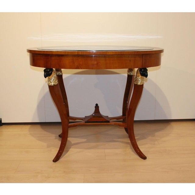 Biedermeier Cherry Veneer Gold-Leaf Center Table, Austria, 1820s For Sale - Image 4 of 18