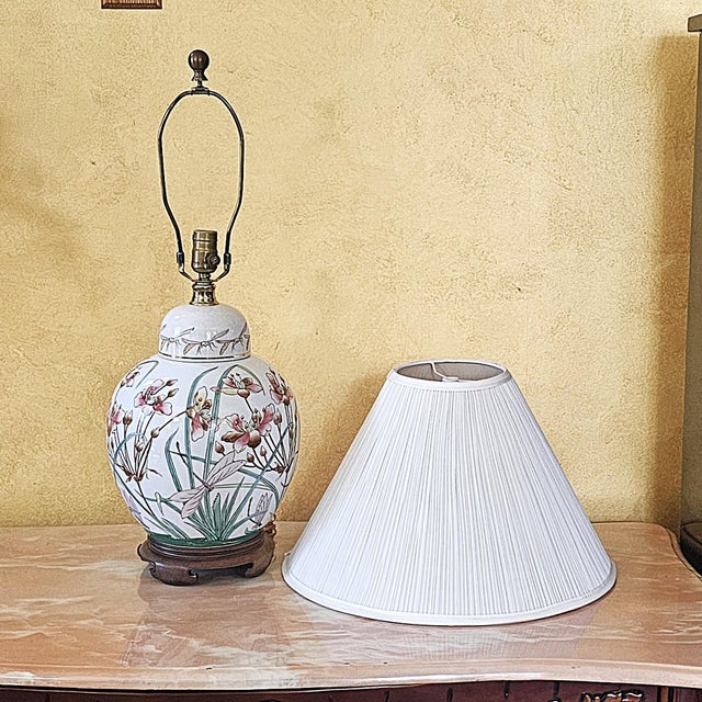 Vintage Maitland-Smith Hand-Painted Chinoiserie Floral Porcelain Ginger Jar Table Lamp For Sale - Image 13 of 18