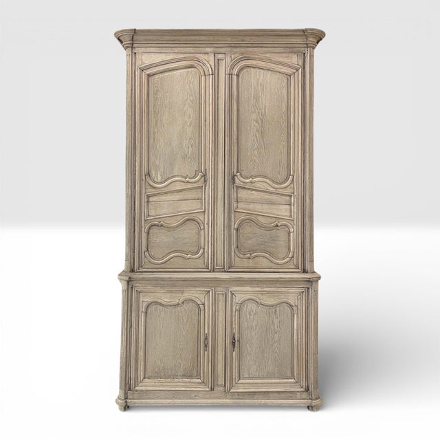 Grand 18th Century Country French Buffet a Deux Corps in Stripped Oak For Sale - Image 18 of 18