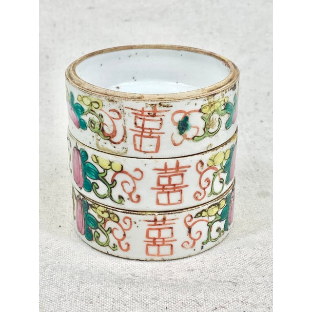 Lovely vintage chinoiserie catchalls. Set of 3. Floral design in pink, green and white. Perfect to store jewelry or desk...