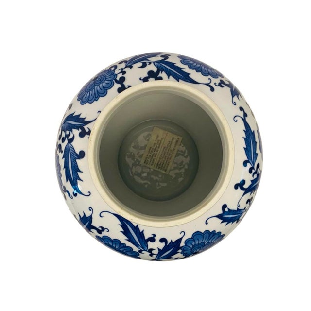 Vintage Bombay Company Blue & White Porcelain Chinoiserie Ginger Jar For Sale In Atlanta - Image 6 of 7
