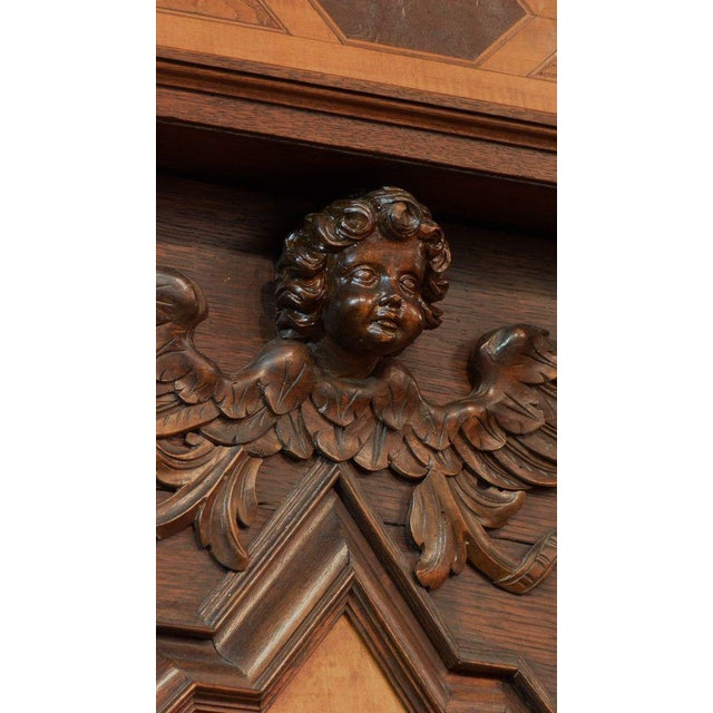 Baroque Hall Cabint in Walnut and Oak, 1750 For Sale - Image 9 of 18