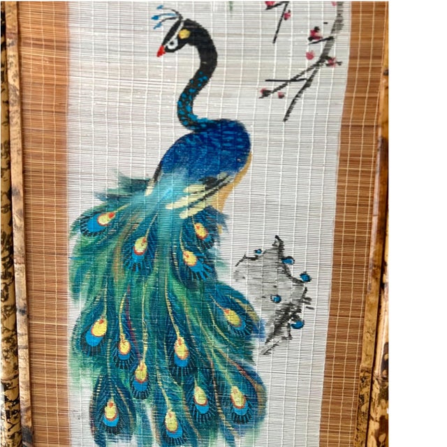 Asian Mid-Century Hand Painted Peacocks Folding Room Divider Screen Tortoise Finish Bamboo. Bohemian, Tiki, Eclectic, Asian Style. For Sale - Image 3 of 16