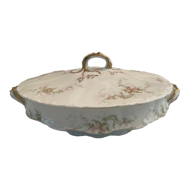 Early 20th Century Limoges Theodore Haviland Pink Roses Covered Vegetable Tureen For Sale