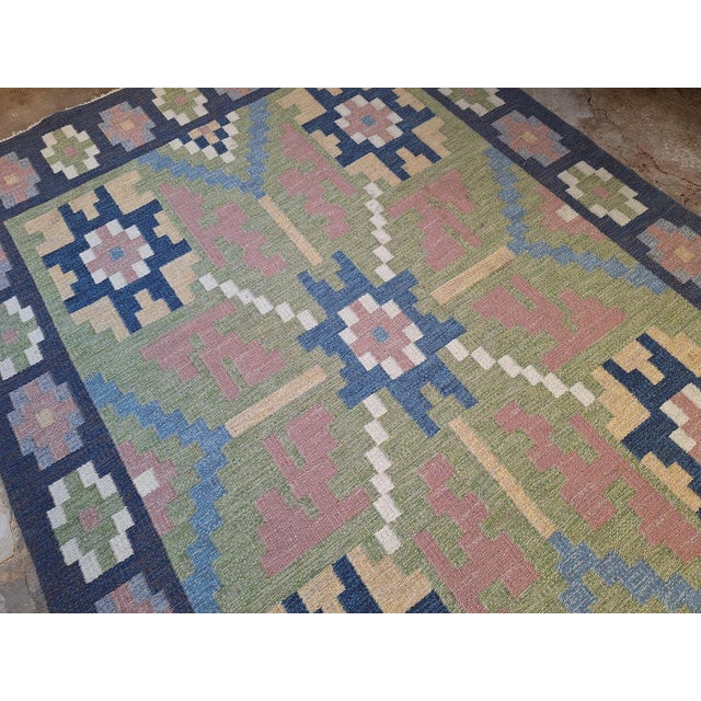 Forest Green Mid-Century Swedish Wool Flatweave Rug with Geometric Design For Sale - Image 8 of 12