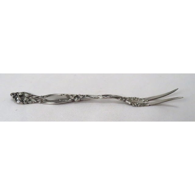 American Antique International Silver "Frontenac" Pattern Art Nouveau Sterling Silver Pickle - Olive Serving Fork For Sale - Image 3 of 13
