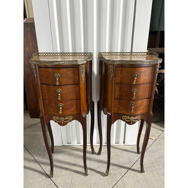 Pair of French Louis XV Style 3-Drawer Bedside / End Table With a Marble Top and Gallery Tray, 19th Century