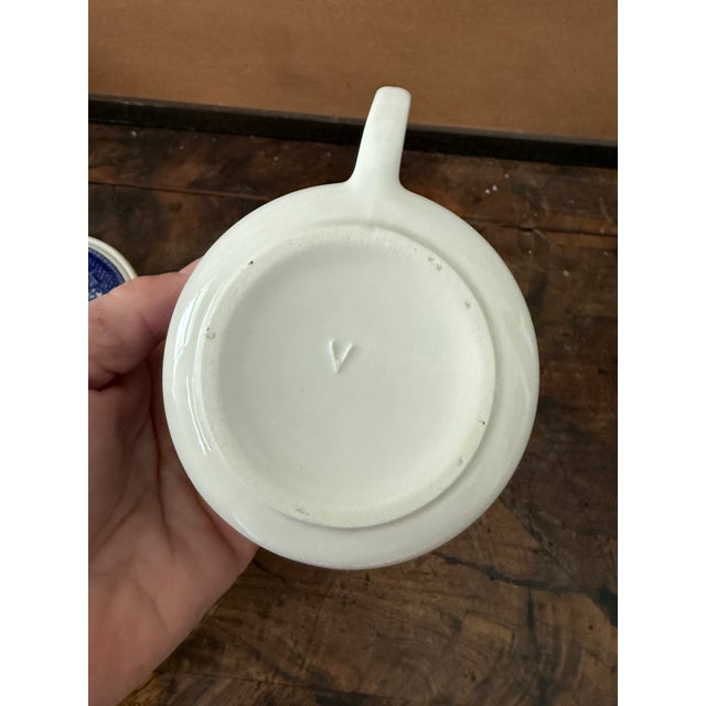 Chinoiserie 1960s Blue Willow Sugar Bowl With Lid and Creamer For Sale - Image 3 of 12