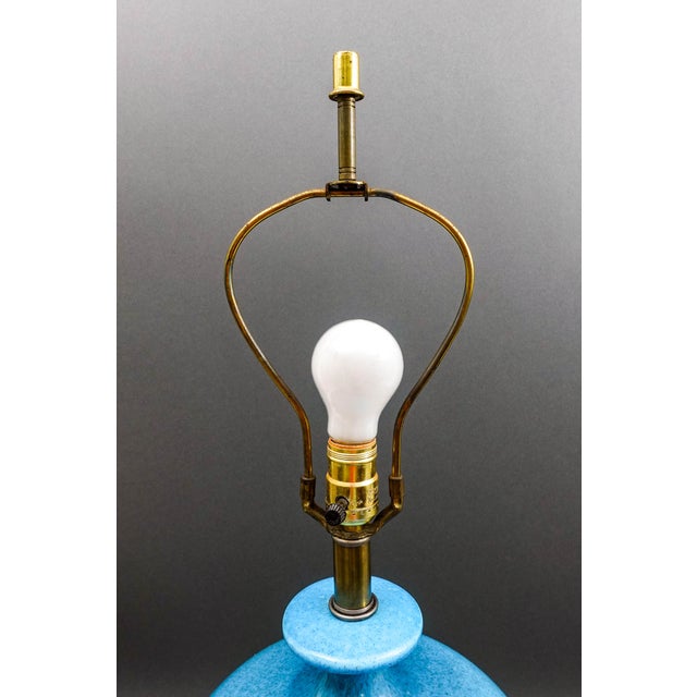 Turquoise 1960s Mid Century Modern Large Blue Turquoise Glazed Ceramic Pottery Table Lamp For Sale - Image 8 of 10