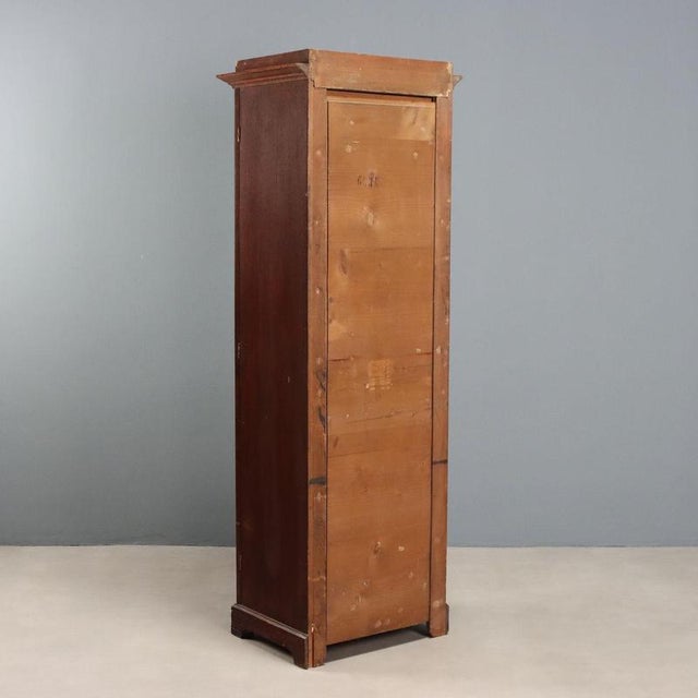 Chest of Drawers in Oak For Sale - Image 9 of 10