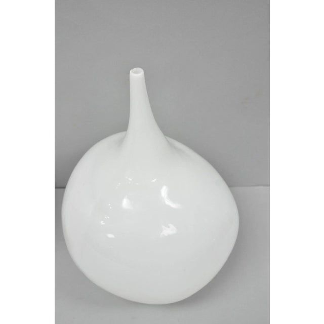 Decorative Modern White Bulbous Art Glass Vessel Vase by Lazy Susan - 2 Pc Set For Sale - Image 13 of 18